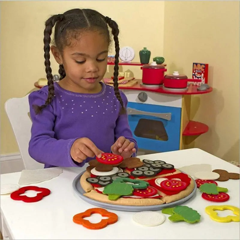 Felt Montessori Pizza-Making Pretend Game (2+ years)